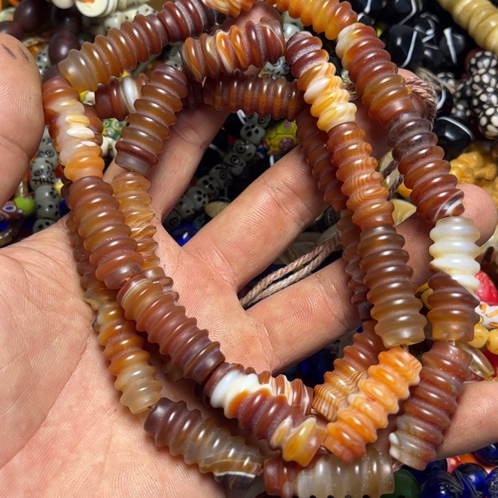 颈饰玻璃3336。福利1条玛，瑙