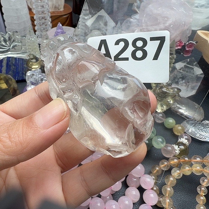 素***茶水晶颈饰未镶嵌水晶摆件287