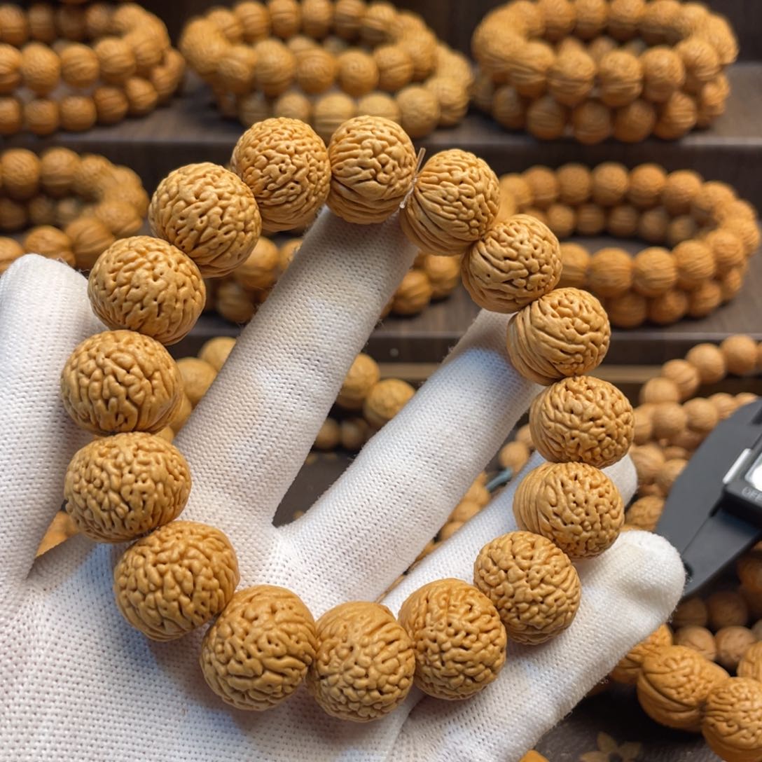 手串桃核❍****e龙鳞苹果