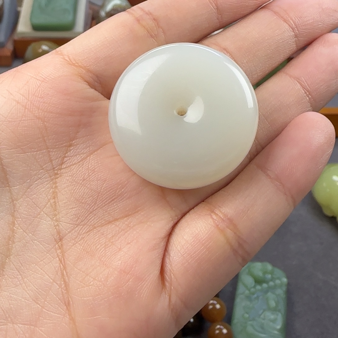 A***7定制和田玉未镶嵌和田玉