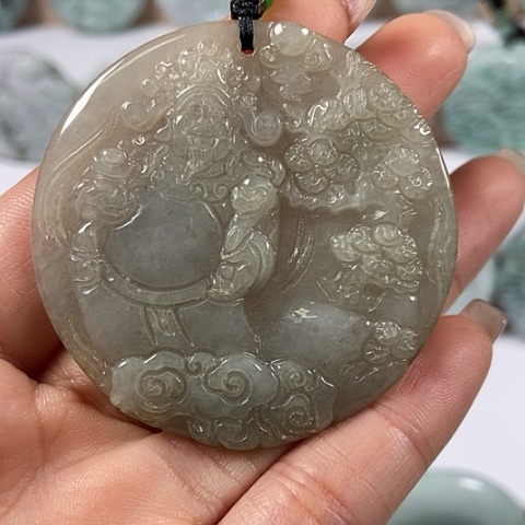 翡翠颈饰未镶嵌财神爷福利