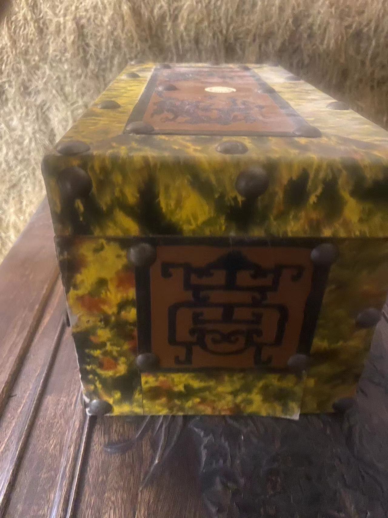 铆钉箱摆件一件《盛特杂货铺》