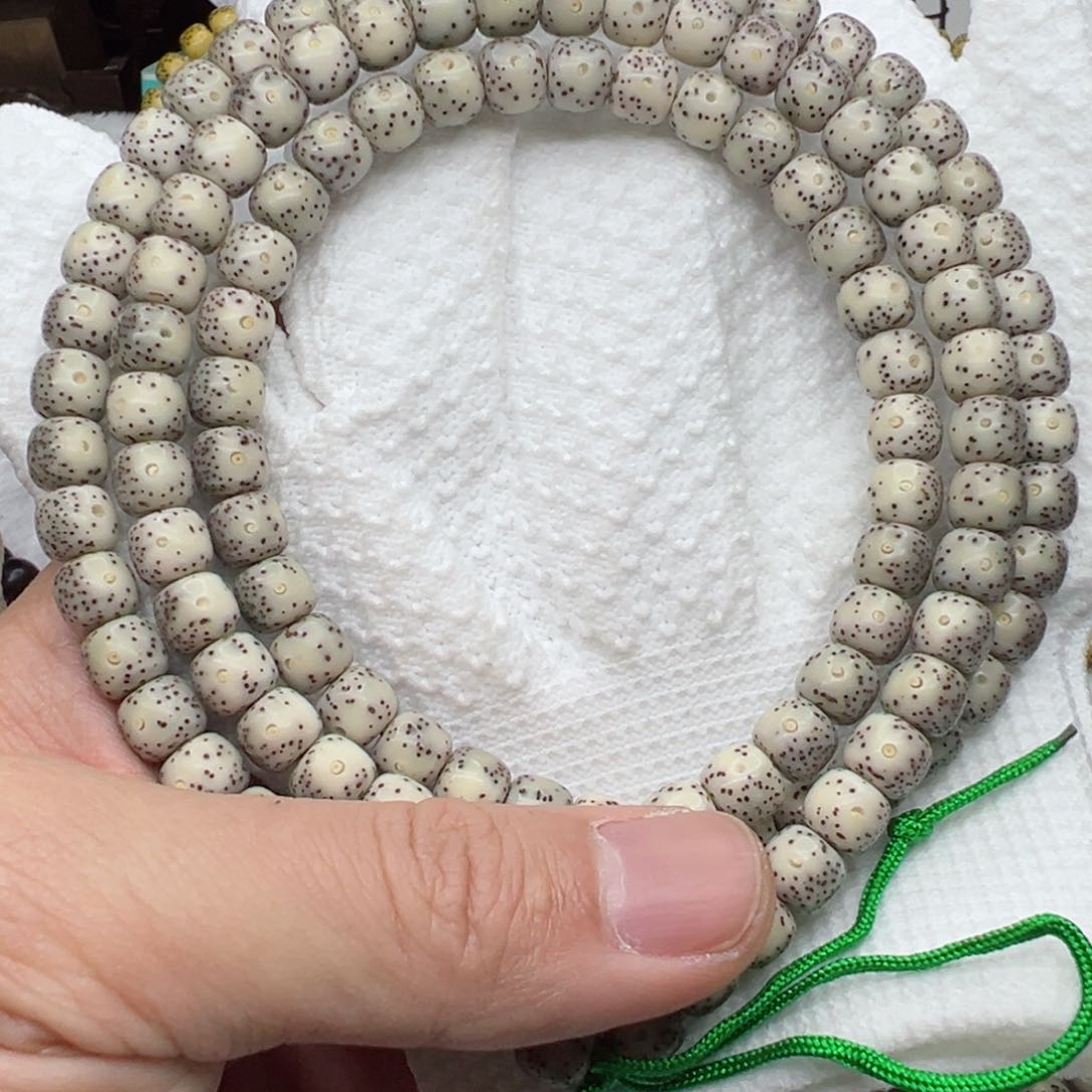 星月菩提手串8x7 108石玉料