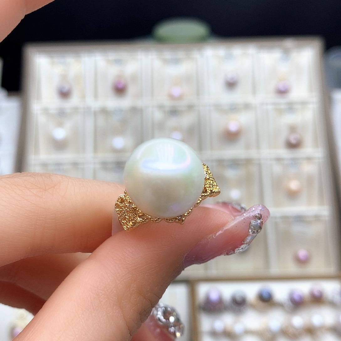 淡水珍珠颈饰合金