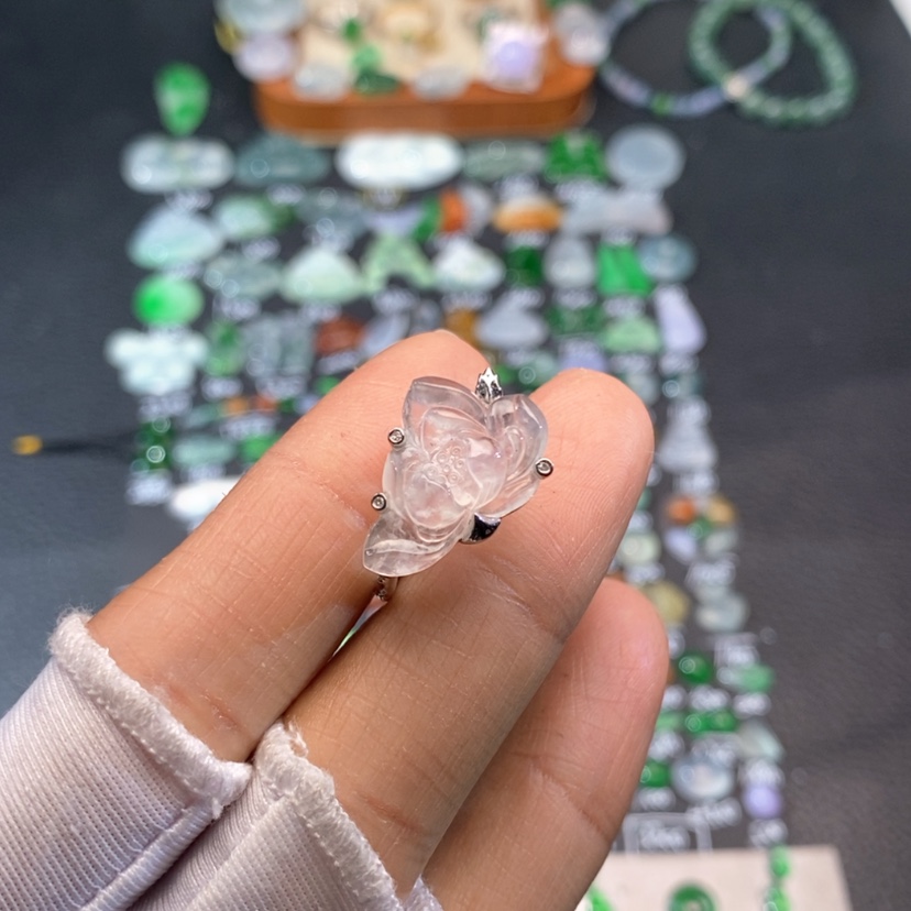 【闪购商品】翡翠挂件18K金镶嵌花