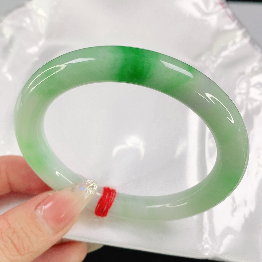 翡翠手镯未镶嵌1125翡翠