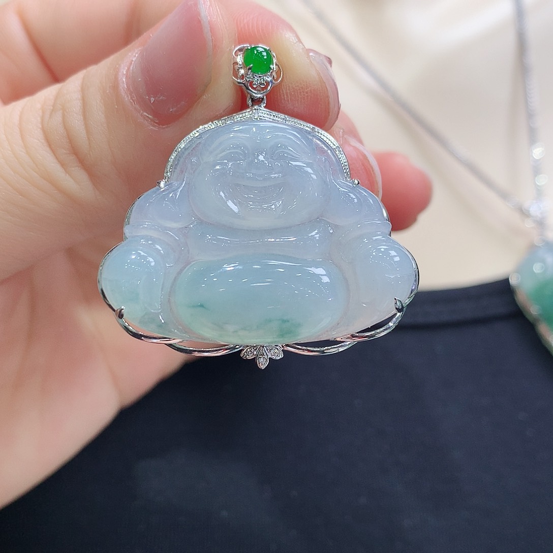 翡翠颈饰18K金镶嵌佛公