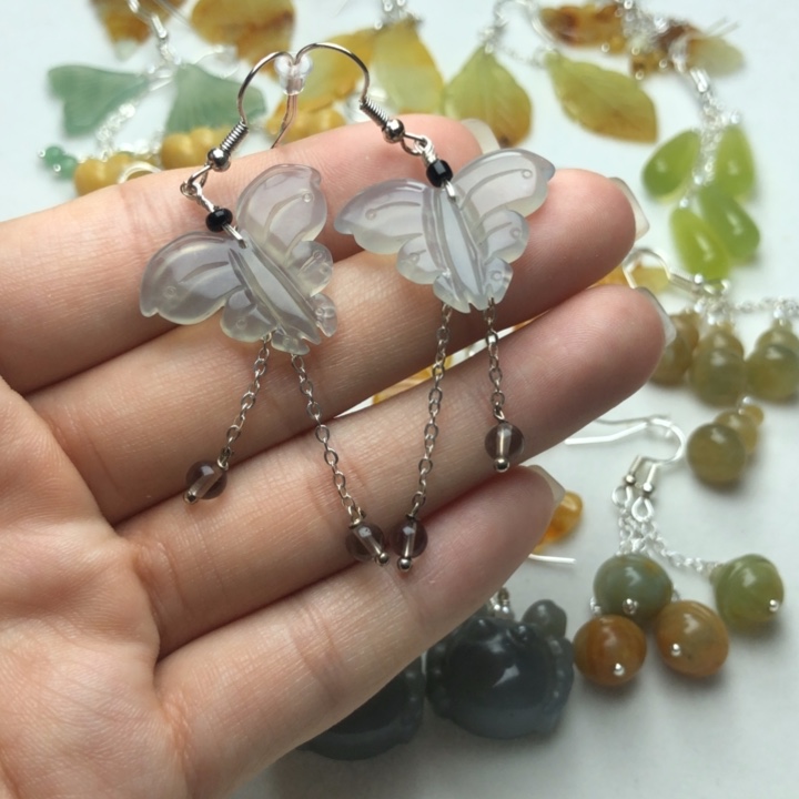 蛇纹石玉耳饰未镶嵌