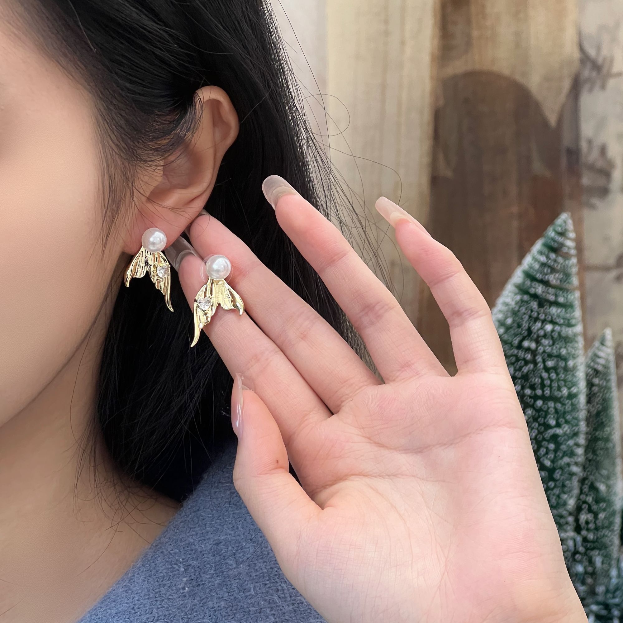 铜合金锆石耳饰 【鲛珠】人鱼尾镶钻锆石圣诞法式精致锆石耳钉个性