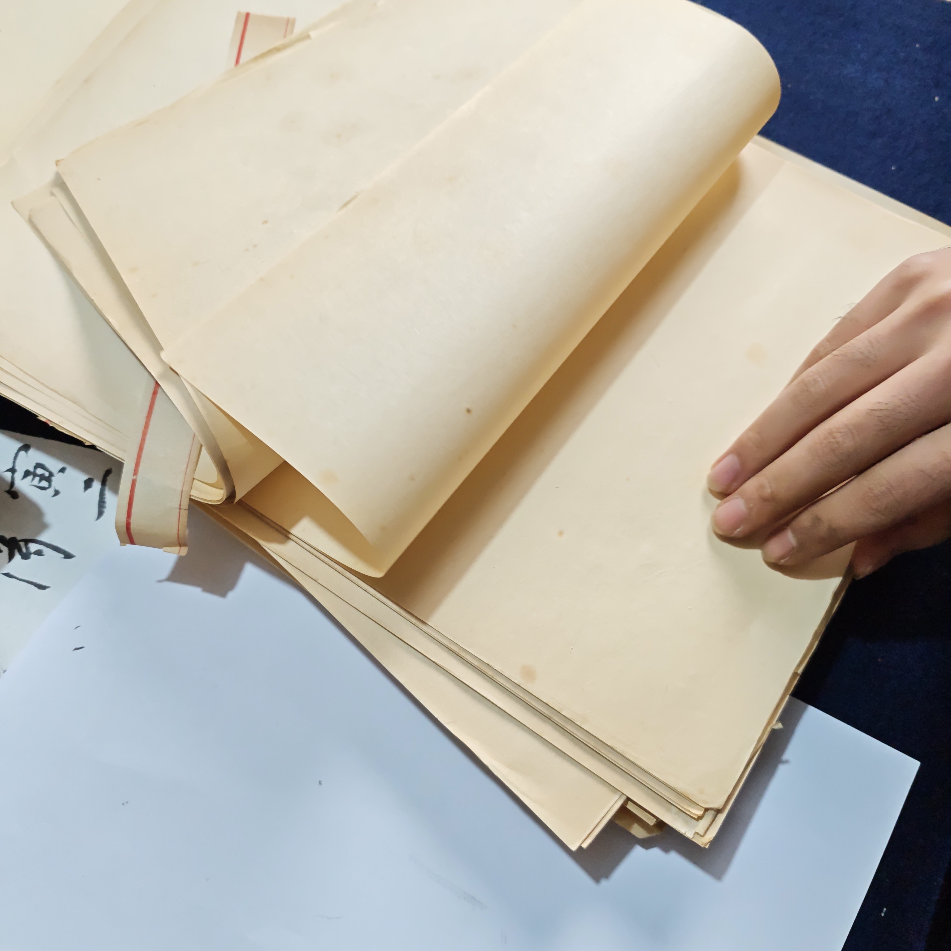 100张70年代毛边24*33cm