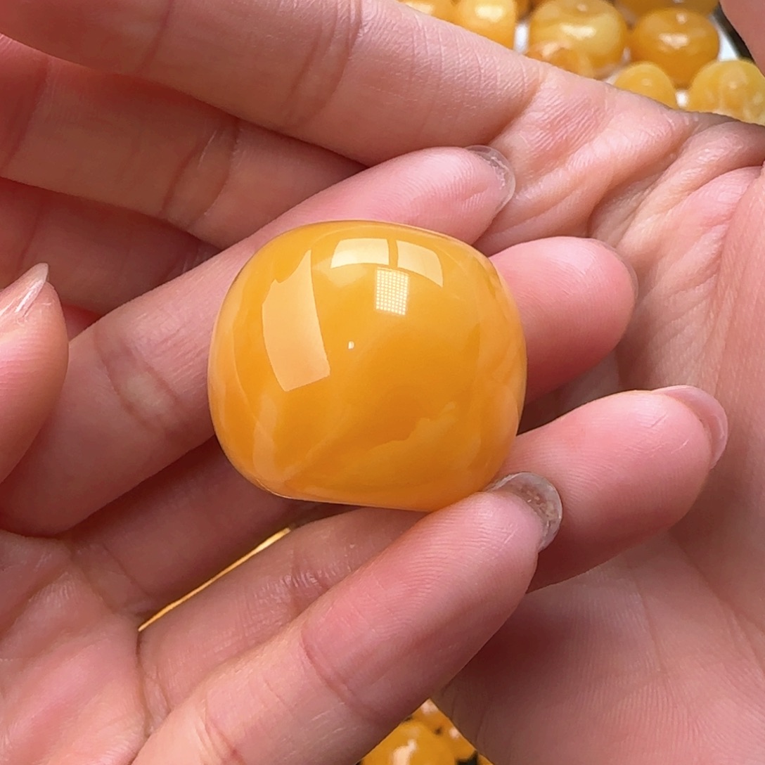 琥珀颈饰未镶嵌橘底妖花墩子扣