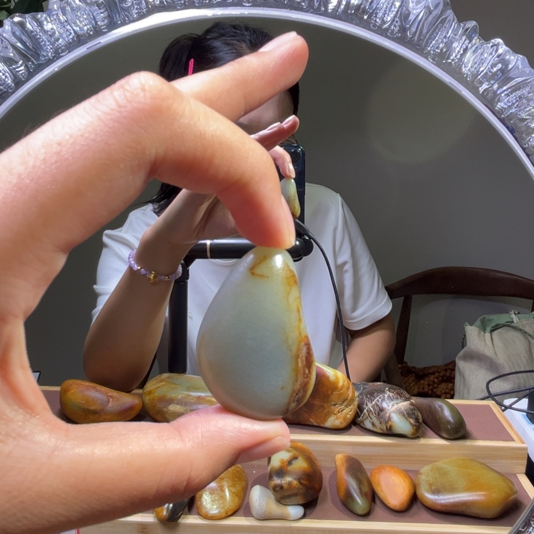 未镶嵌和田玉挂件30