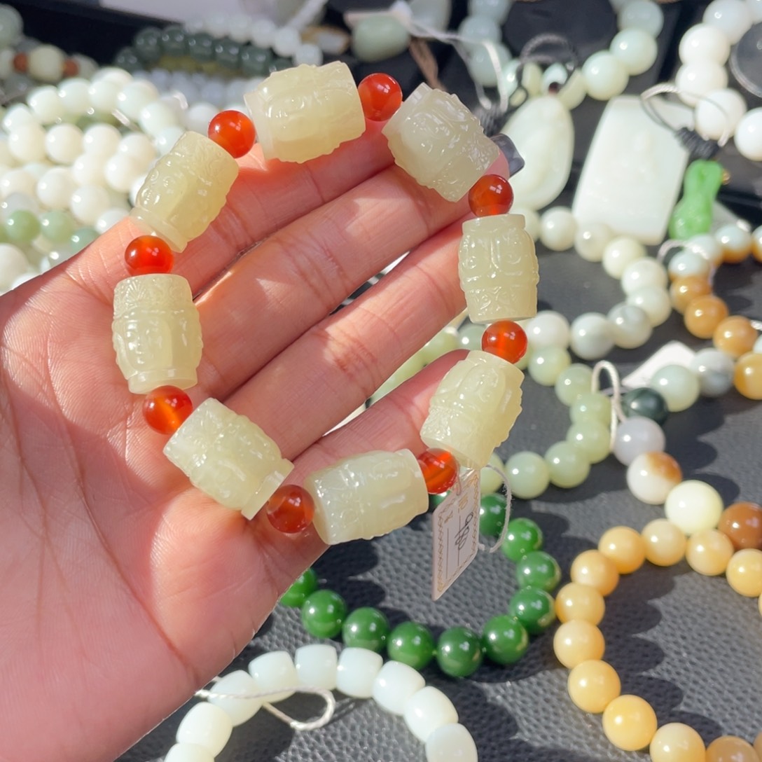 和田玉未镶嵌手链