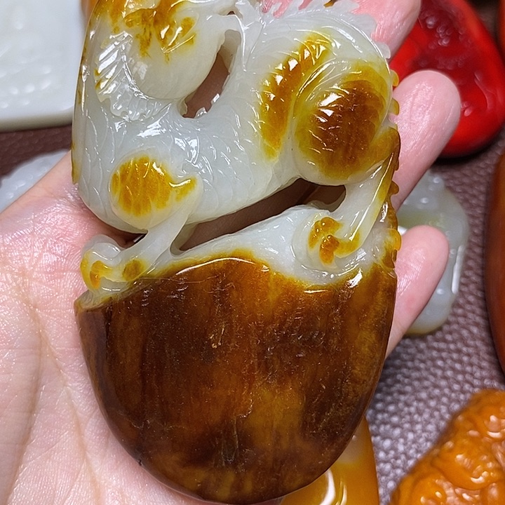 风***和田玉未镶嵌颈饰