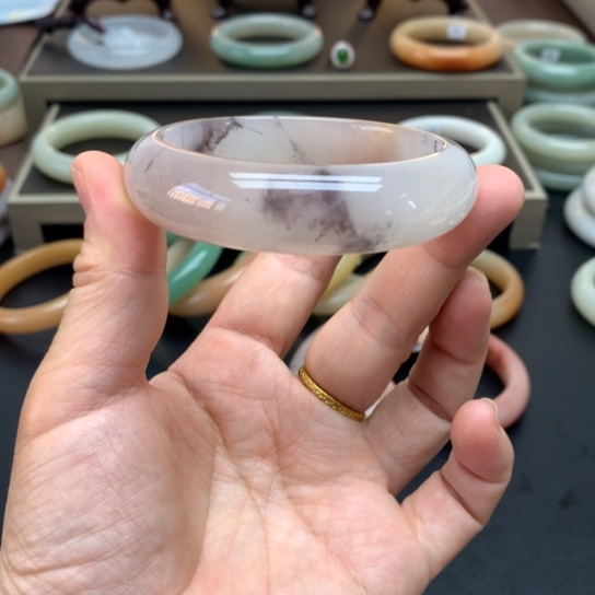 石英质玉手镯未镶嵌57.5