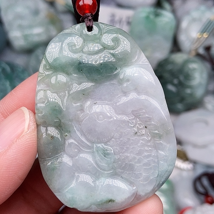 颈饰未镶嵌翡翠w