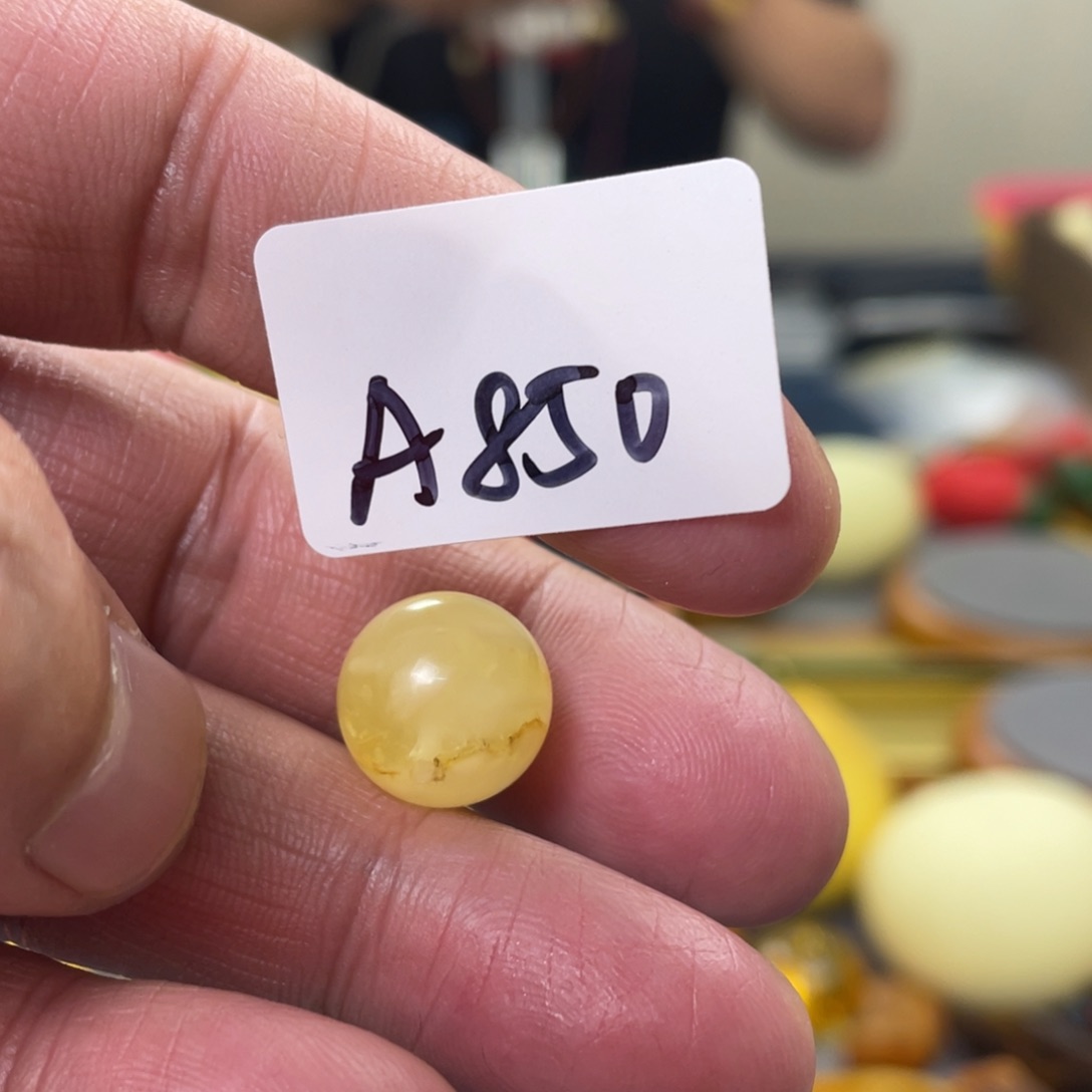 手链琥珀未镶嵌多样性发，发其中一件