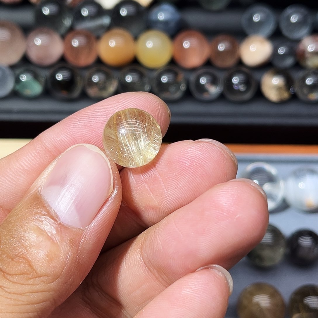 未镶嵌颈饰水晶13.3mm发钛晶