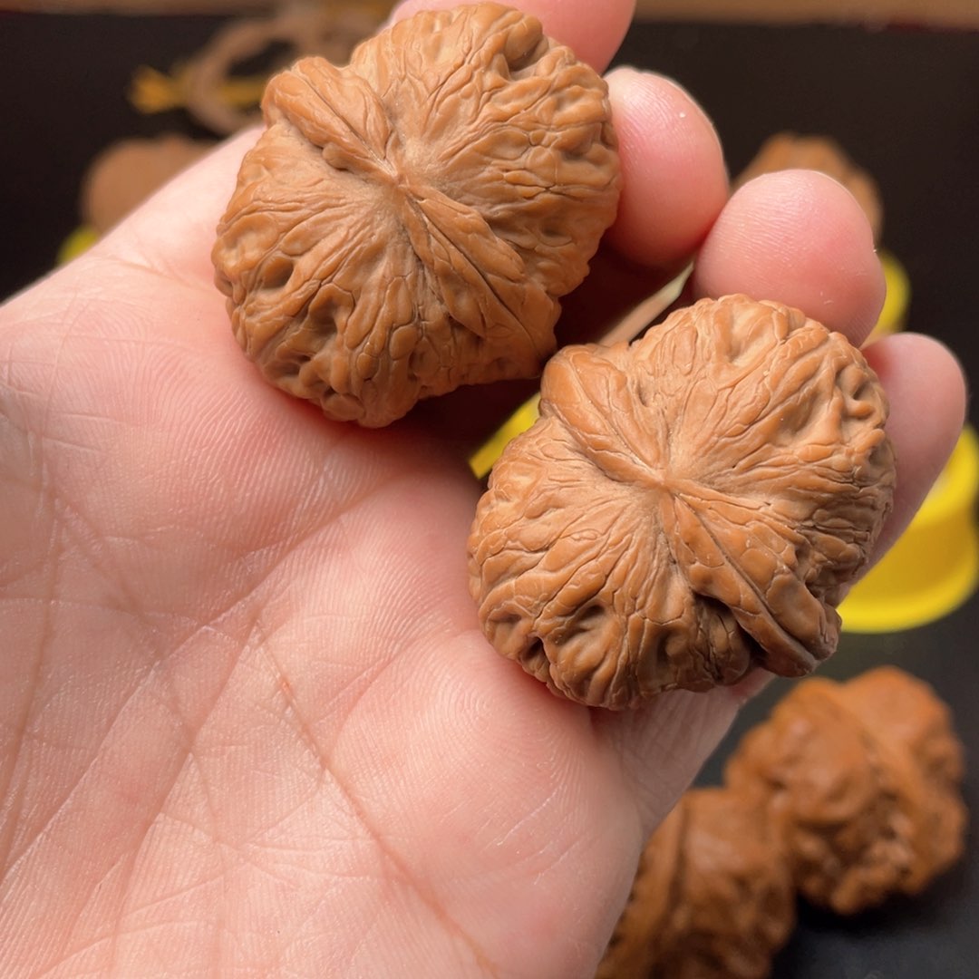 柯***圆核农文玩核桃元宝