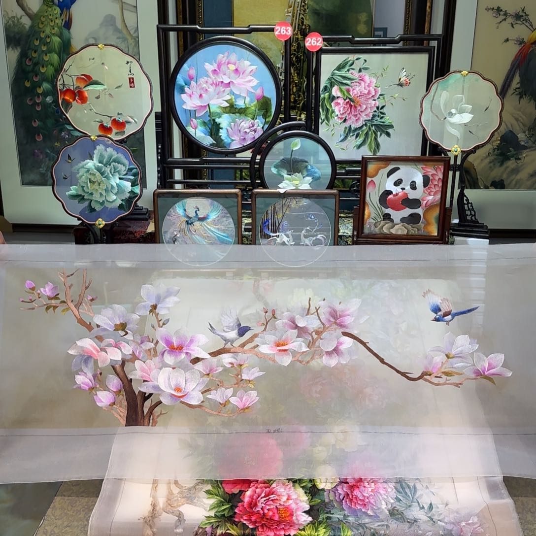 刺绣刺绣工艺精湛