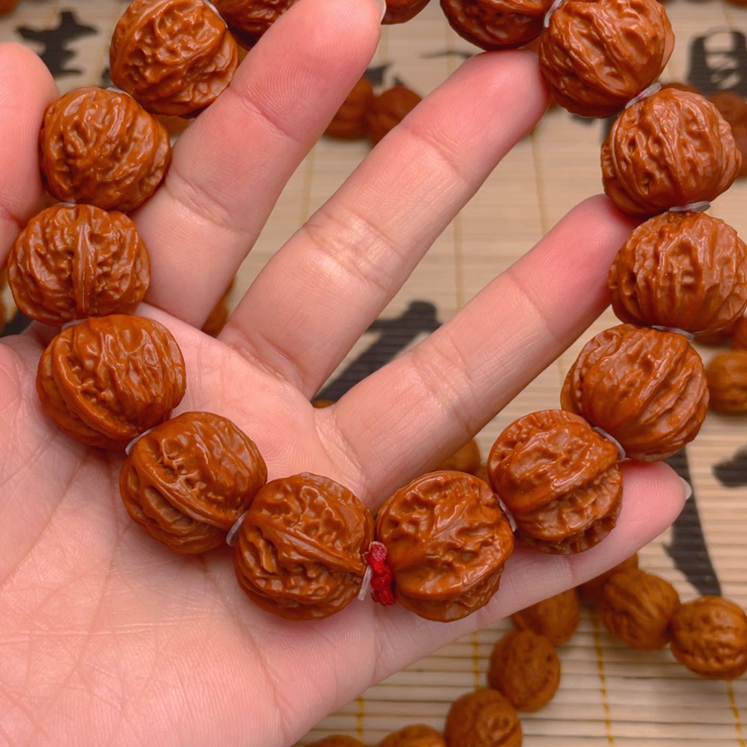 文玩核桃吊坠德****好野生文玩手串
