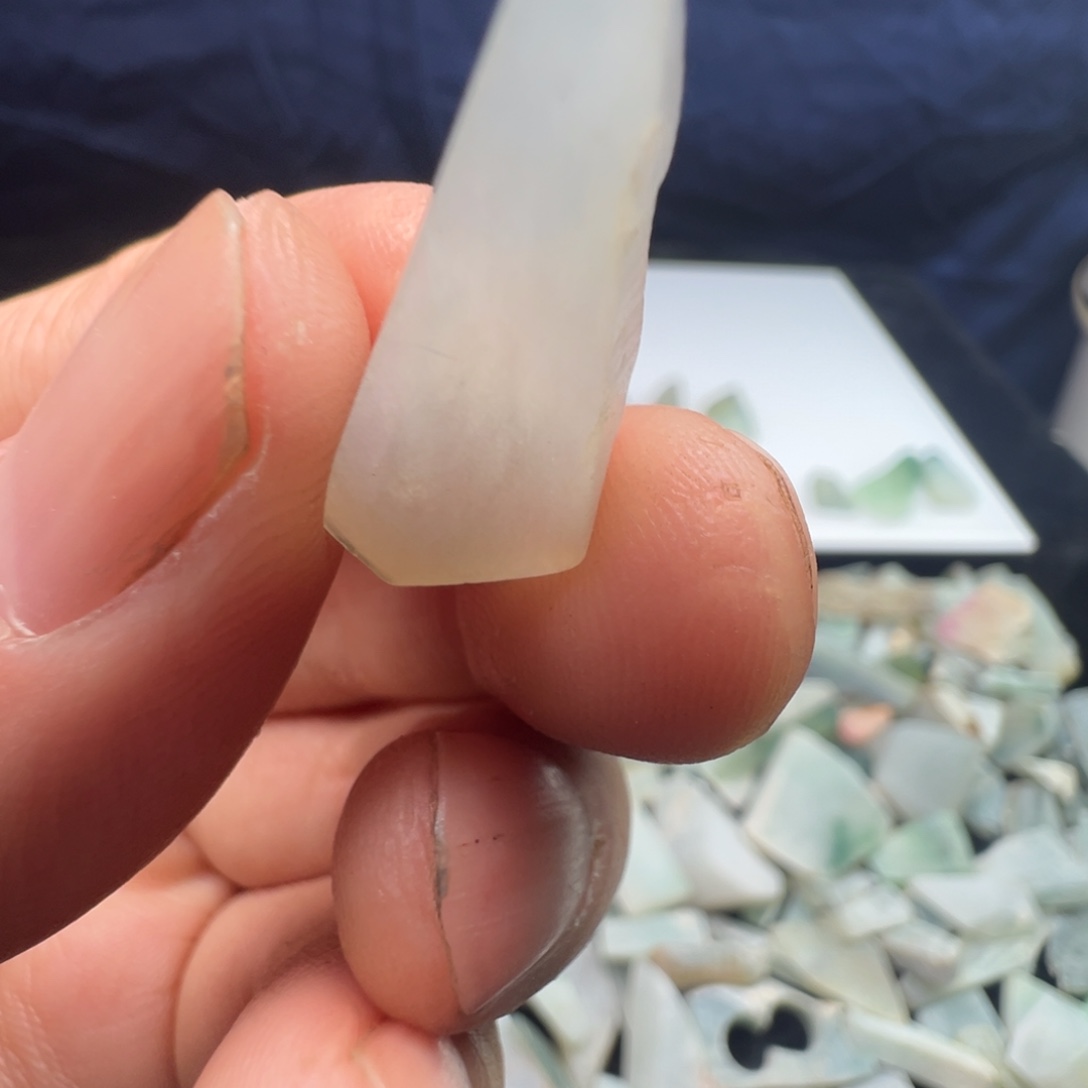 翡翠裸石缅甸翡翠A货小冰料