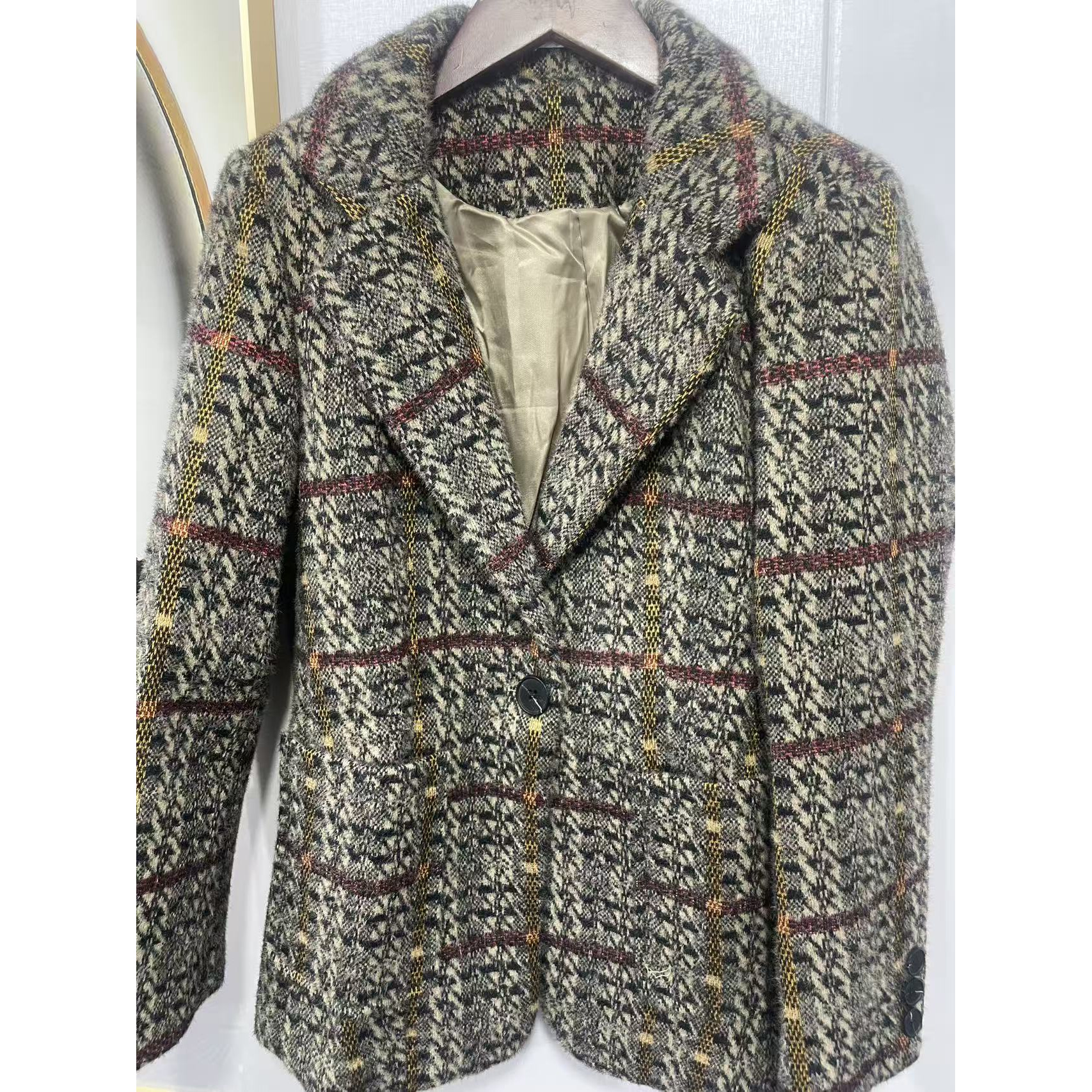 S27修身型时尚毛呢短外套宽松V领毛呢外套大袖秋冬百搭