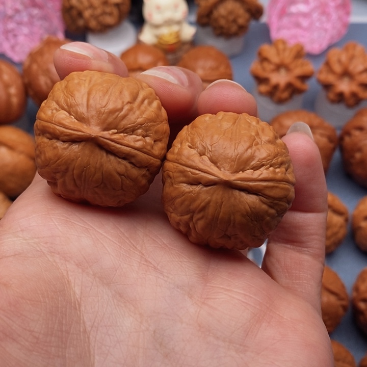 文玩核桃把件至尊宝