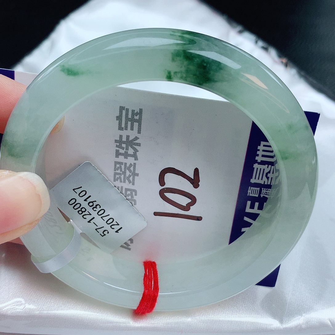 翡翠手镯未镶嵌缅甸天然A货翡翠手镯