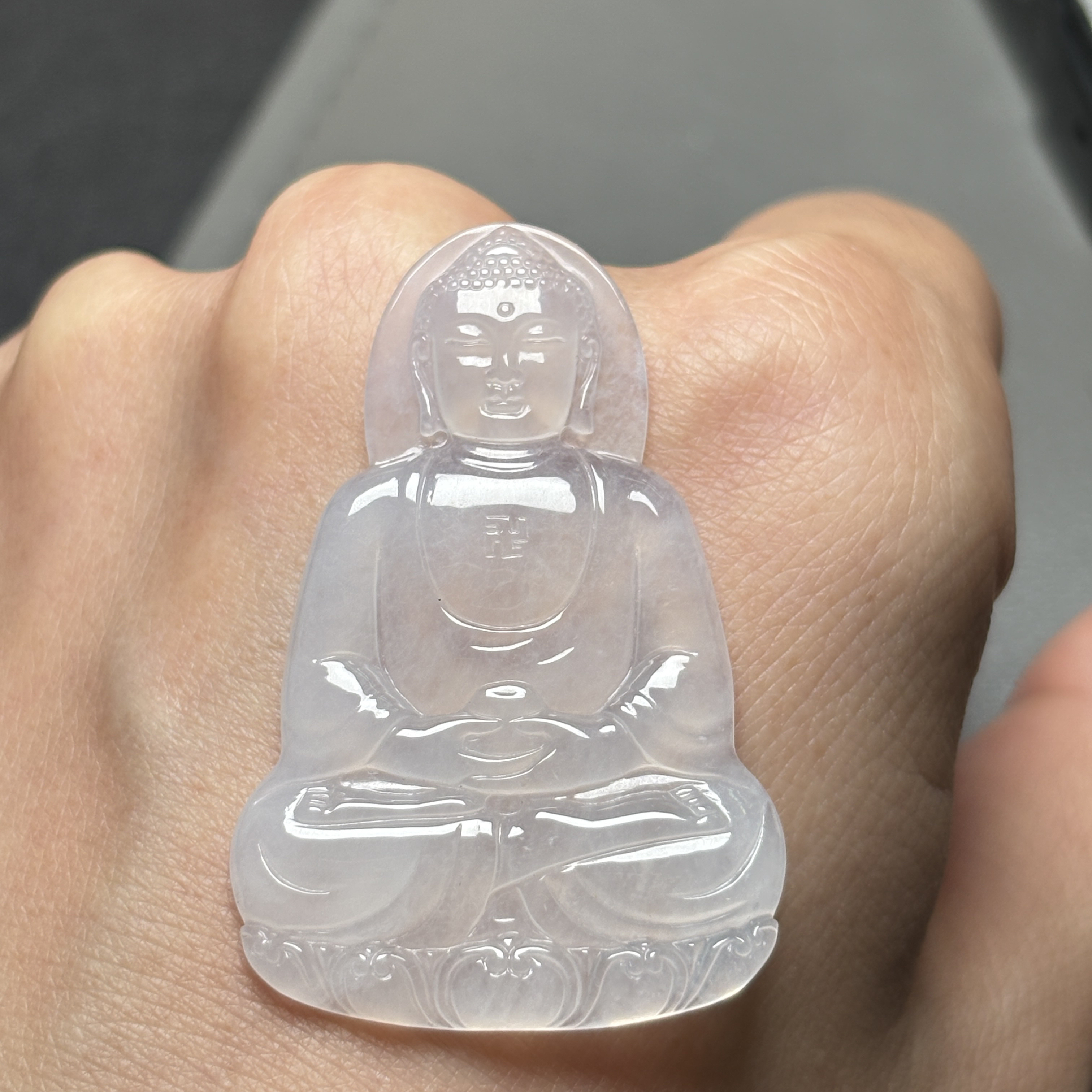 缅甸翡翠A货高冰种观音菩萨冰透起光可佩戴玉牌挂件