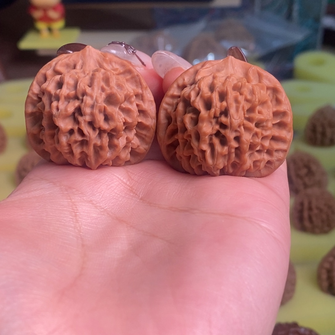 用***7核桃秦岭闷尖狮子头36