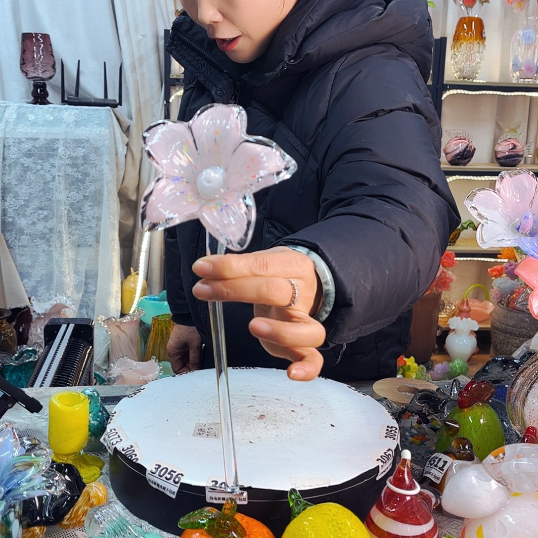 家悦琉璃花瓶摆件