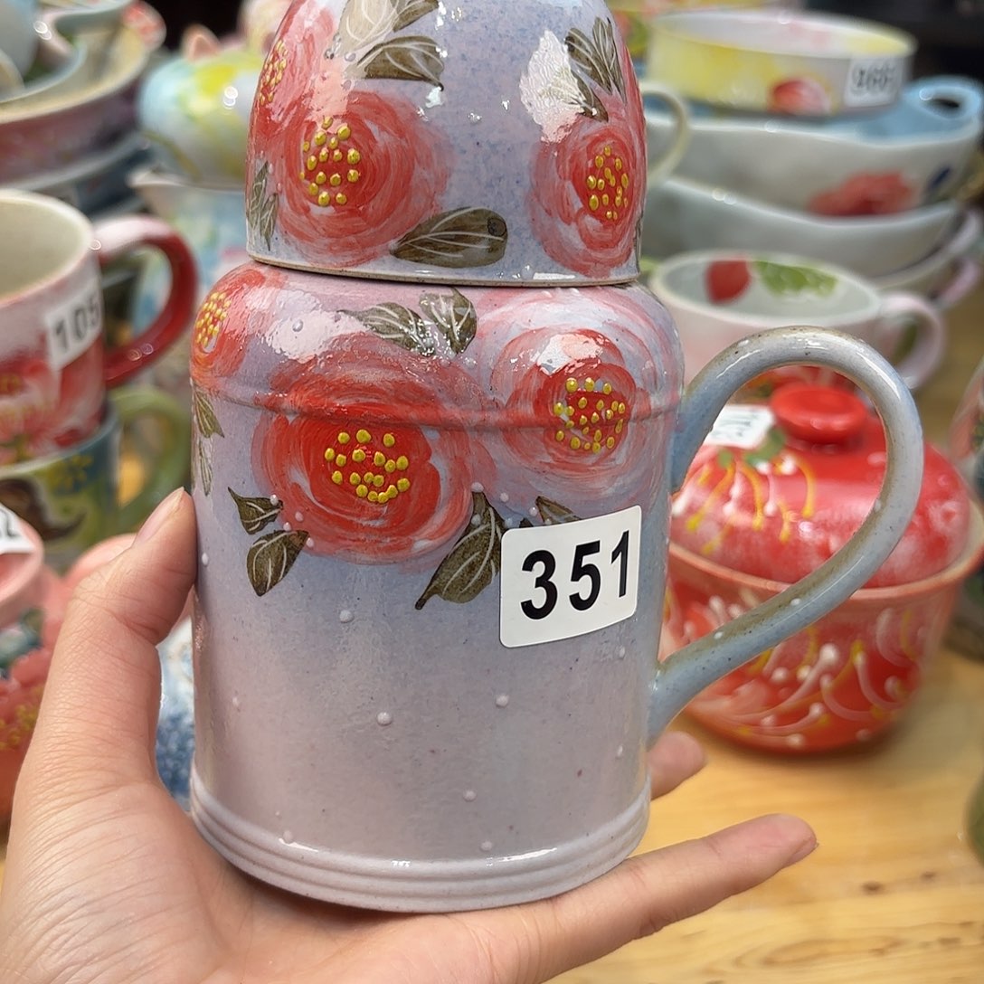 瓷片兔兔盖茨。兔兔好