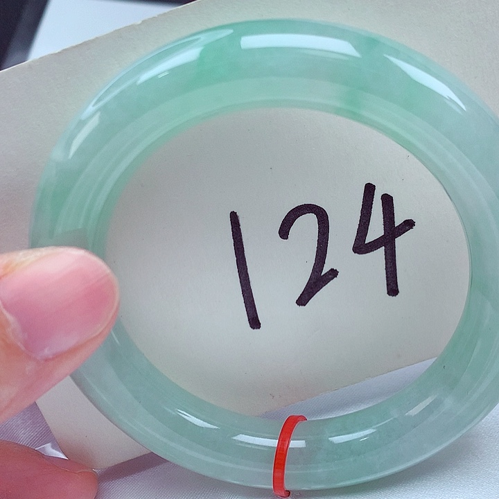 翡翠未镶嵌手镯翡翠