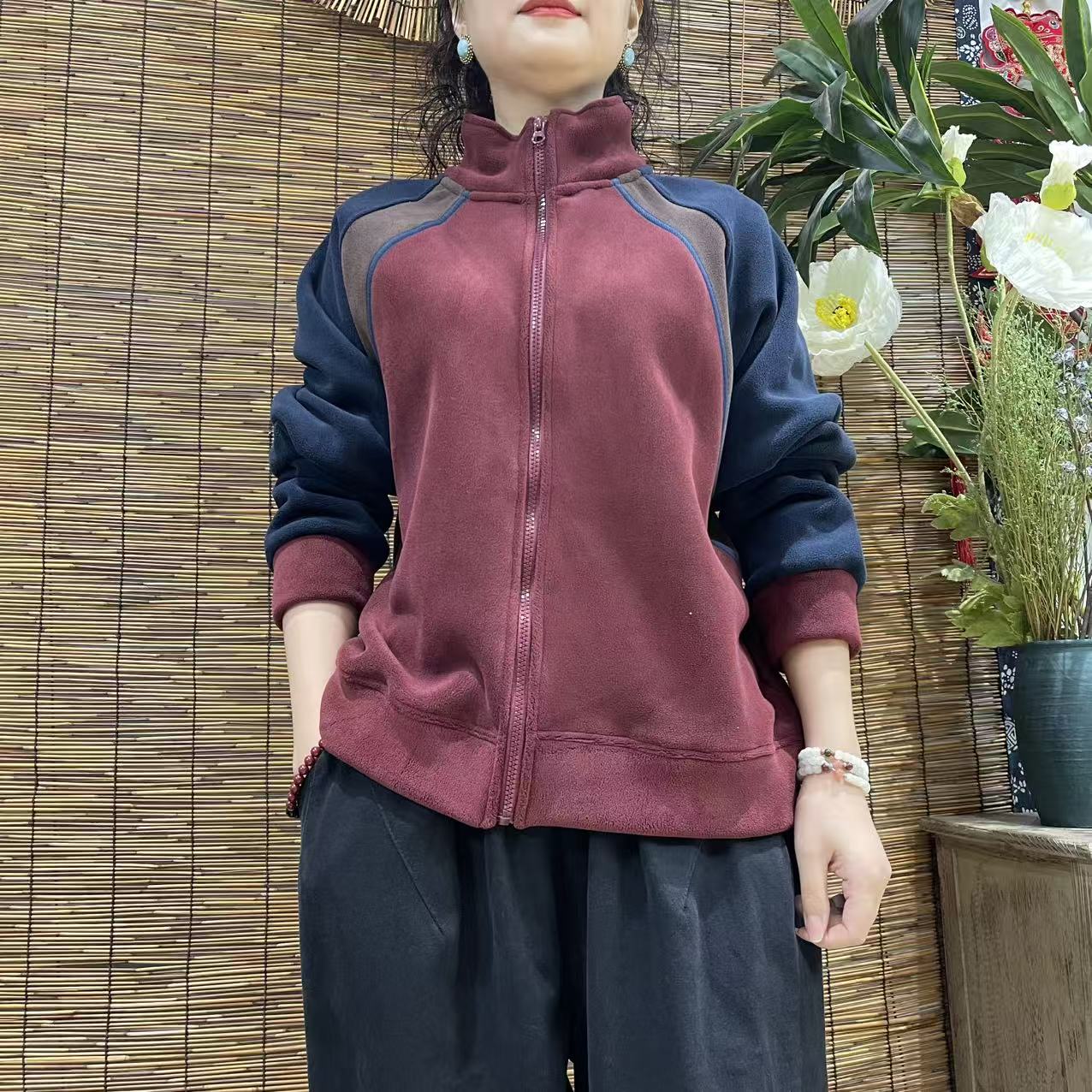 17447新款冬季加绒加厚时尚百搭拼色连帽外套