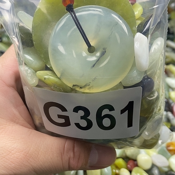 岫玉鱼缸石未镶嵌