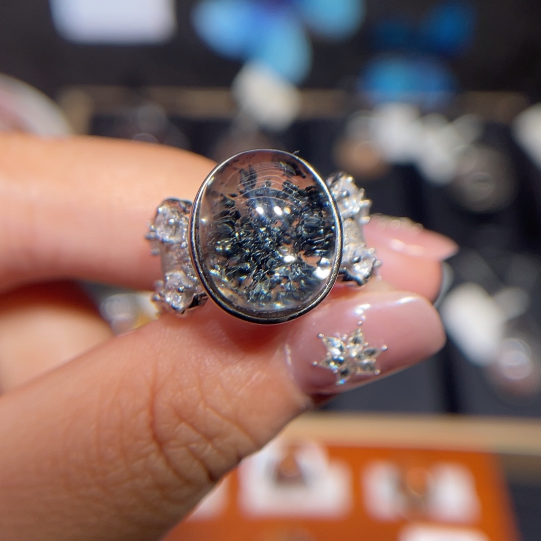 宣****水晶戒指银S925镶嵌