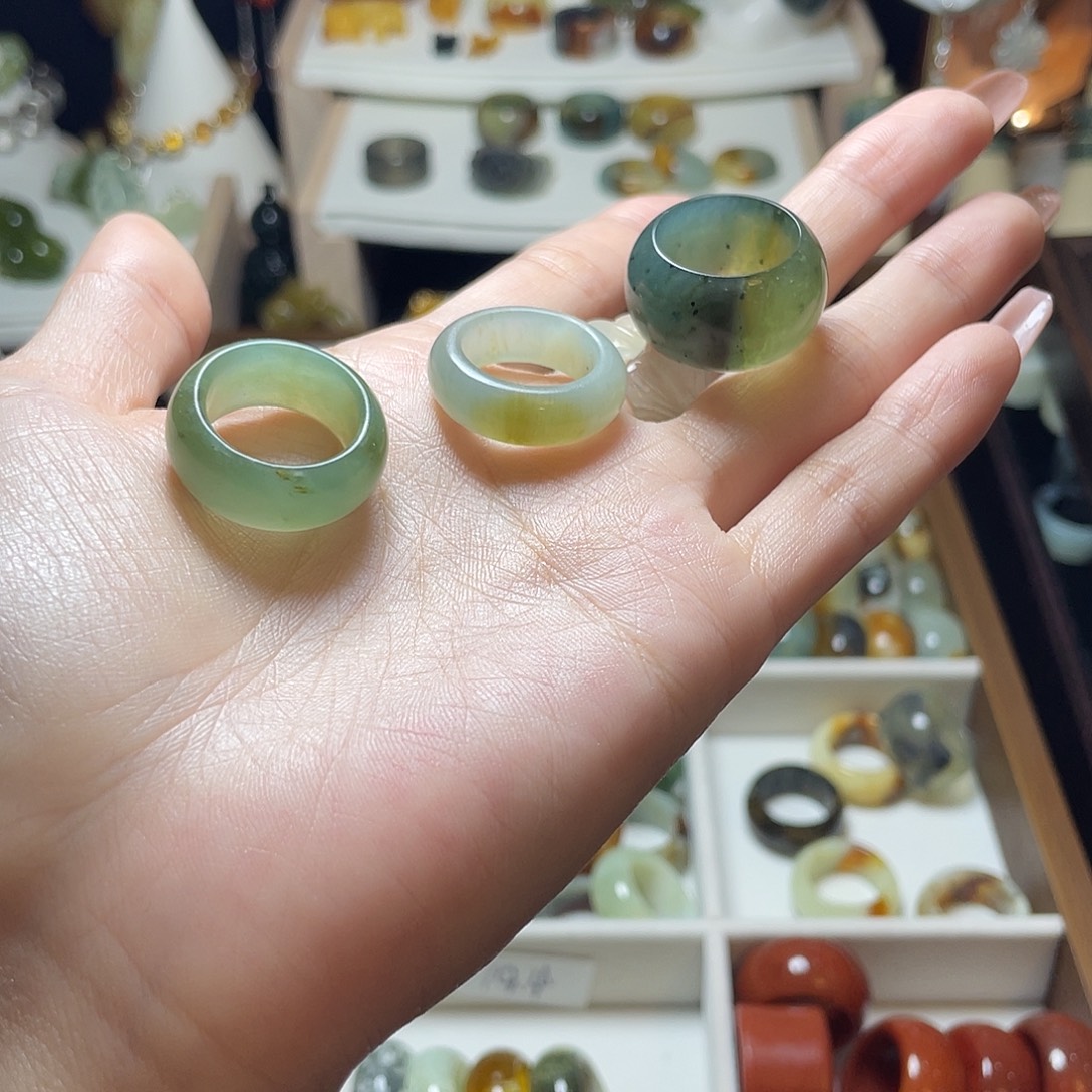 合***间蛇纹石玉未镶嵌戒指天然岫玉 默认微瑕