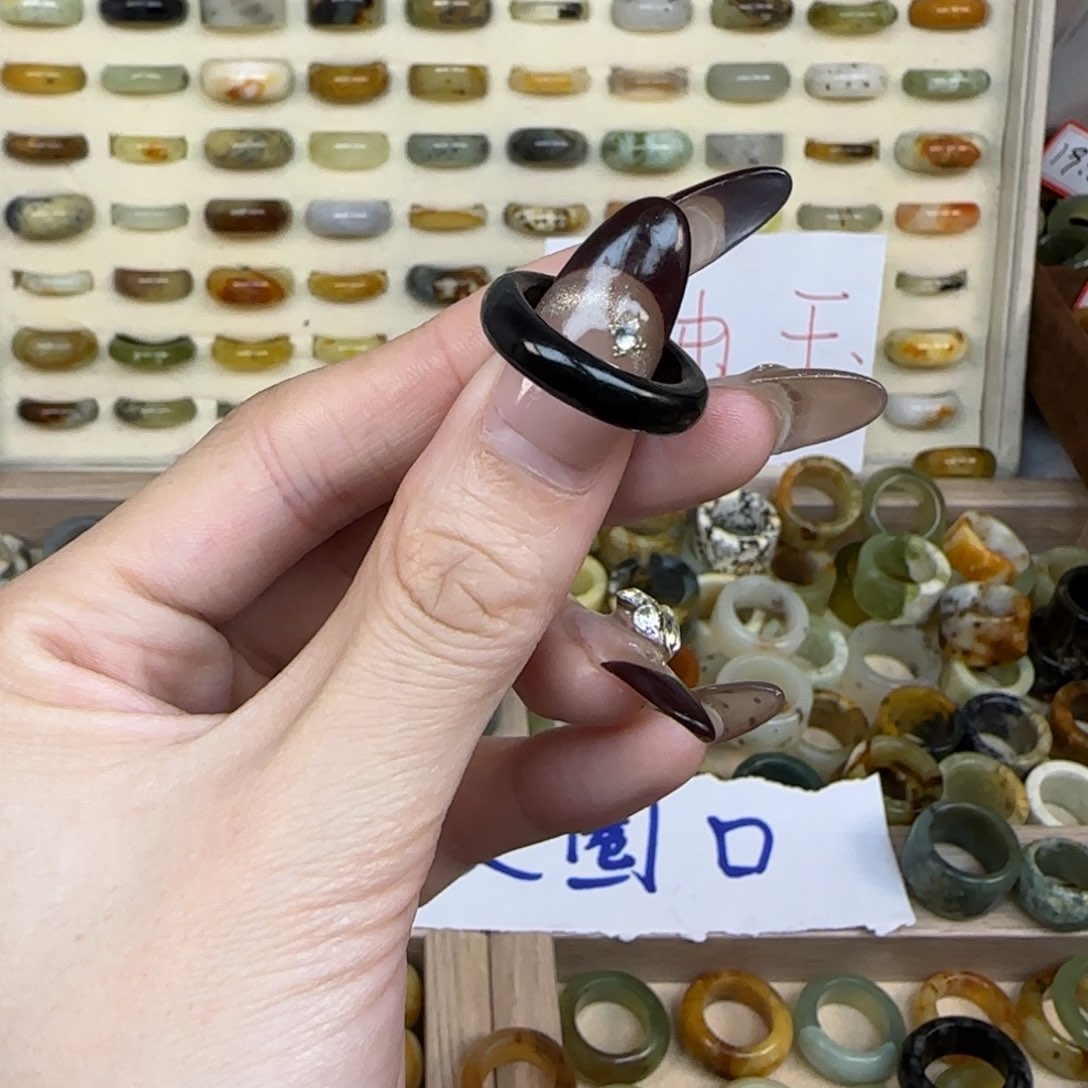 岫玉岫玉内径16.3未镶嵌?****?