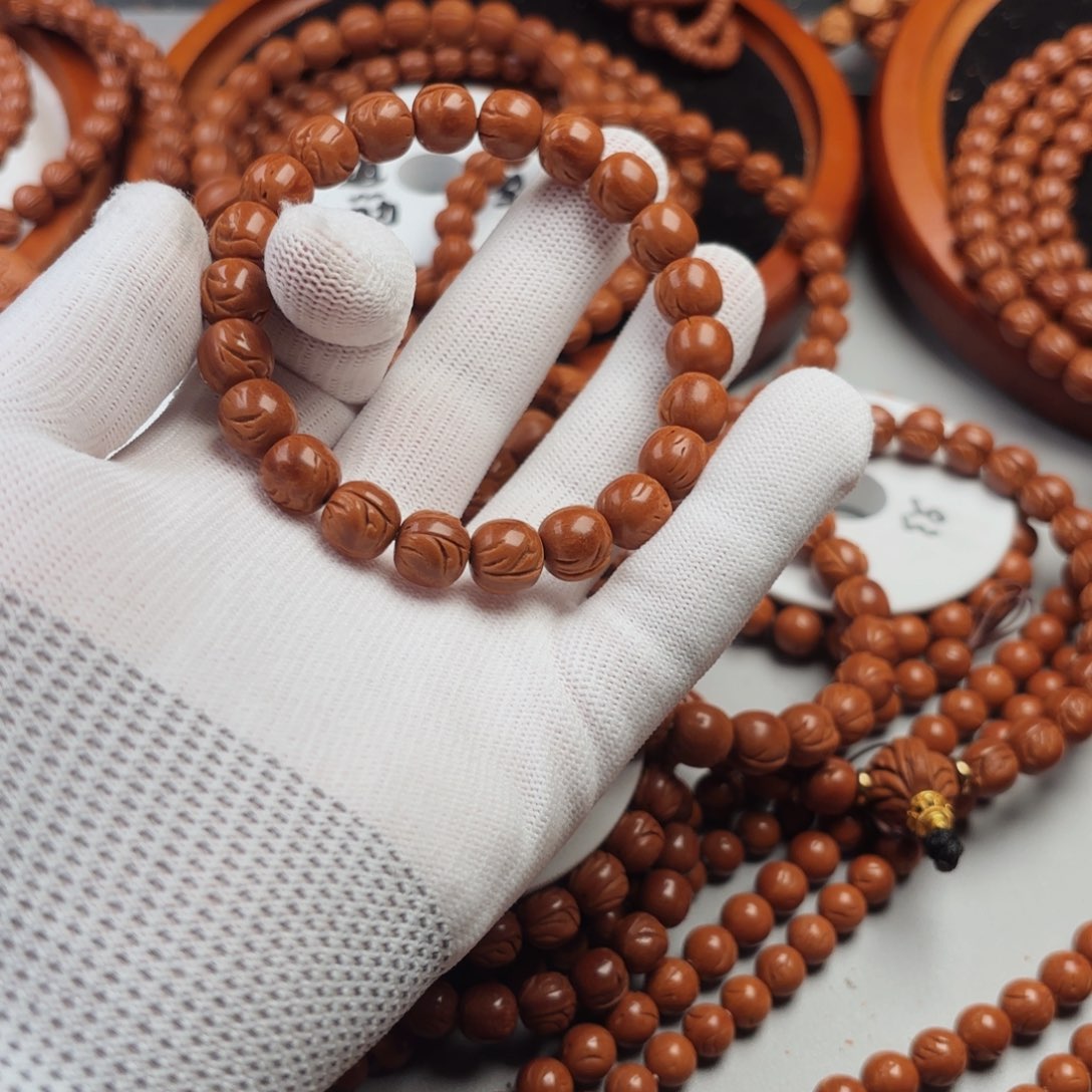 桃核吊坠金**男一物一图