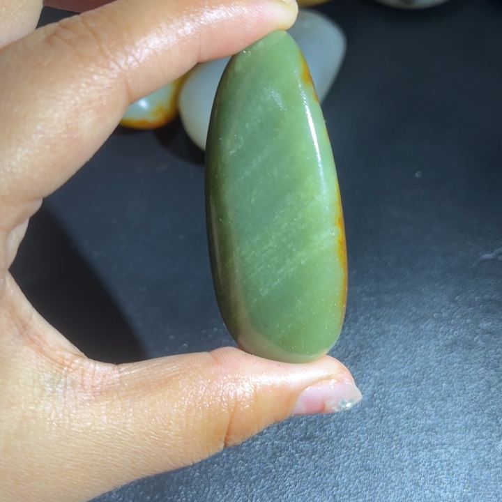 和田玉未镶嵌珠宝奇石