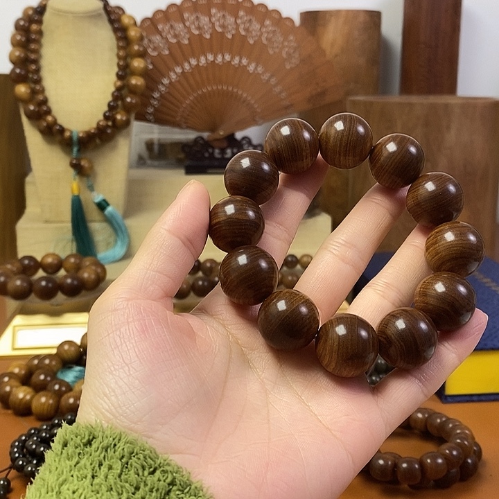 檀香木老山檀香黑肉沉水2.0手串