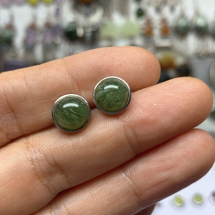 蛇纹石玉耳环银S925镶嵌