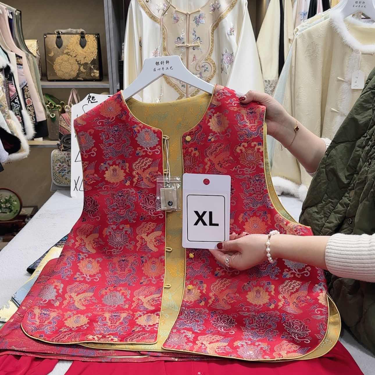 【闪购商品】织绣R***?我要把这个世界都