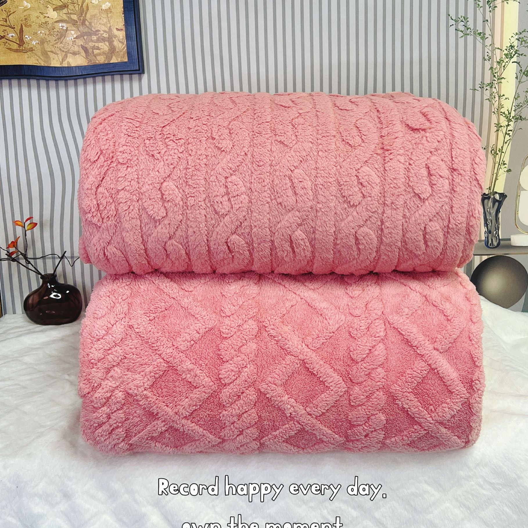 【冬季新款S》230x200塔芙绒粉提花厚毛毯-两款花型随机发粉色为主