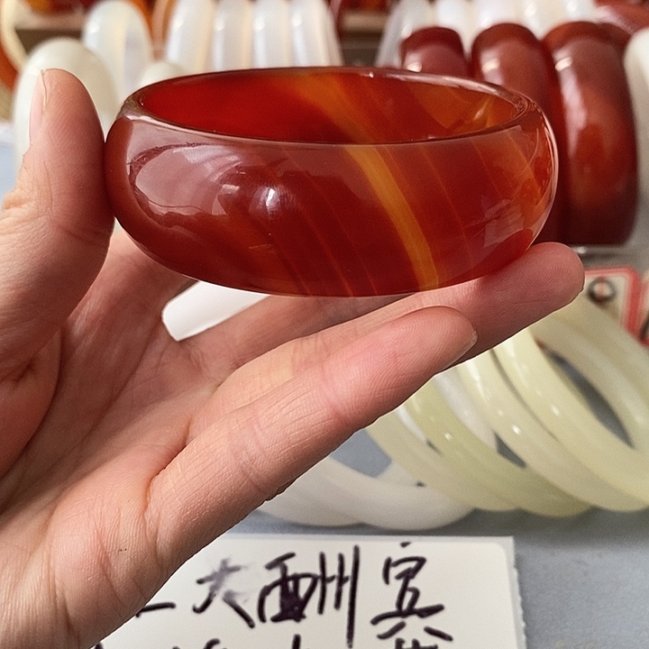 玛瑙/玉髓手镯合金玛瑙手镯60圈口微瑕