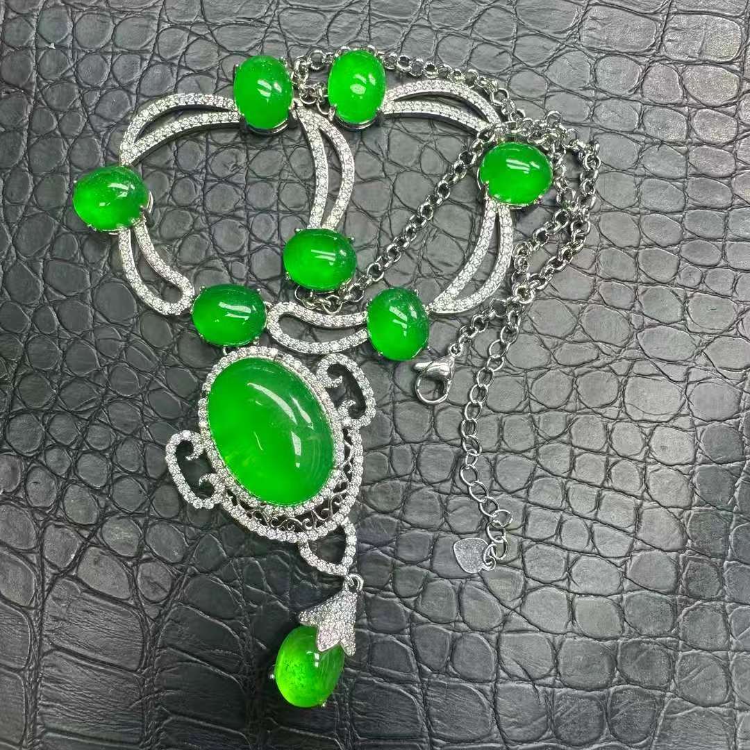 冰绿蛋面吊坠R62