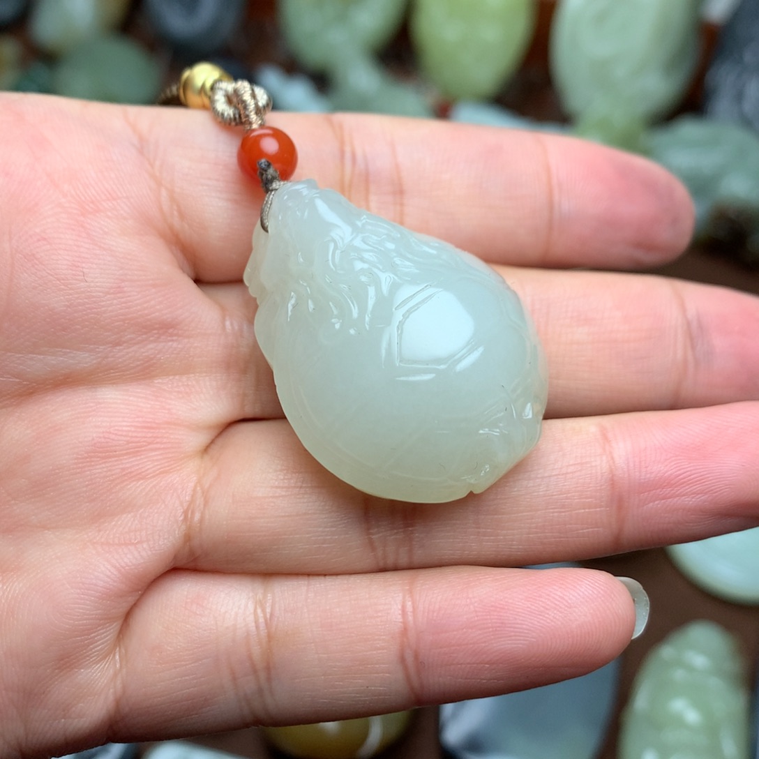 和田玉挂件未镶嵌