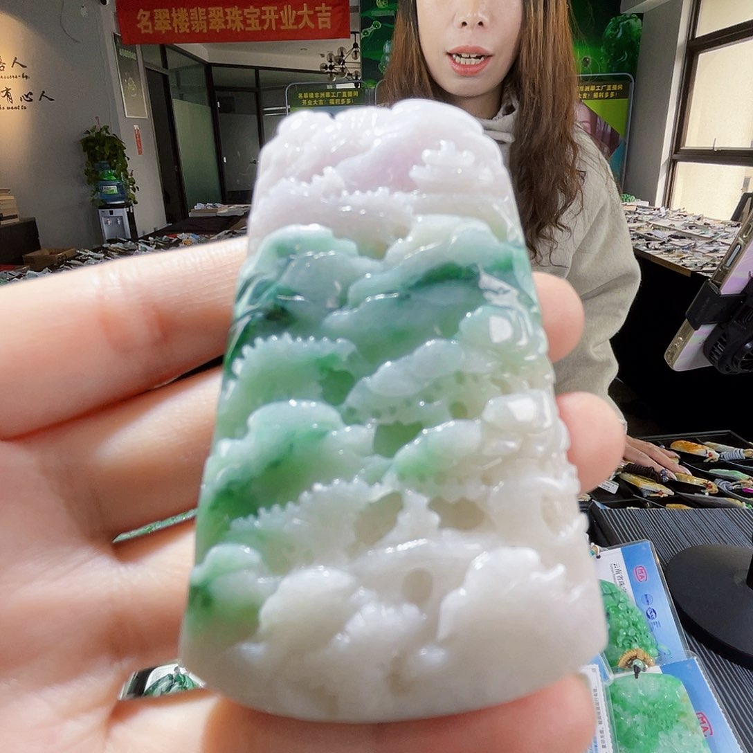 颈饰未镶嵌翡翠翡翠