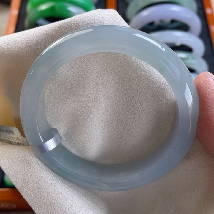 翡翠未镶嵌手镯缅甸翡翠